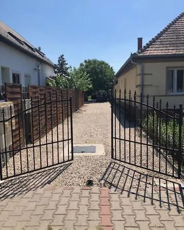 Gere House Prázdninový dům Siófok